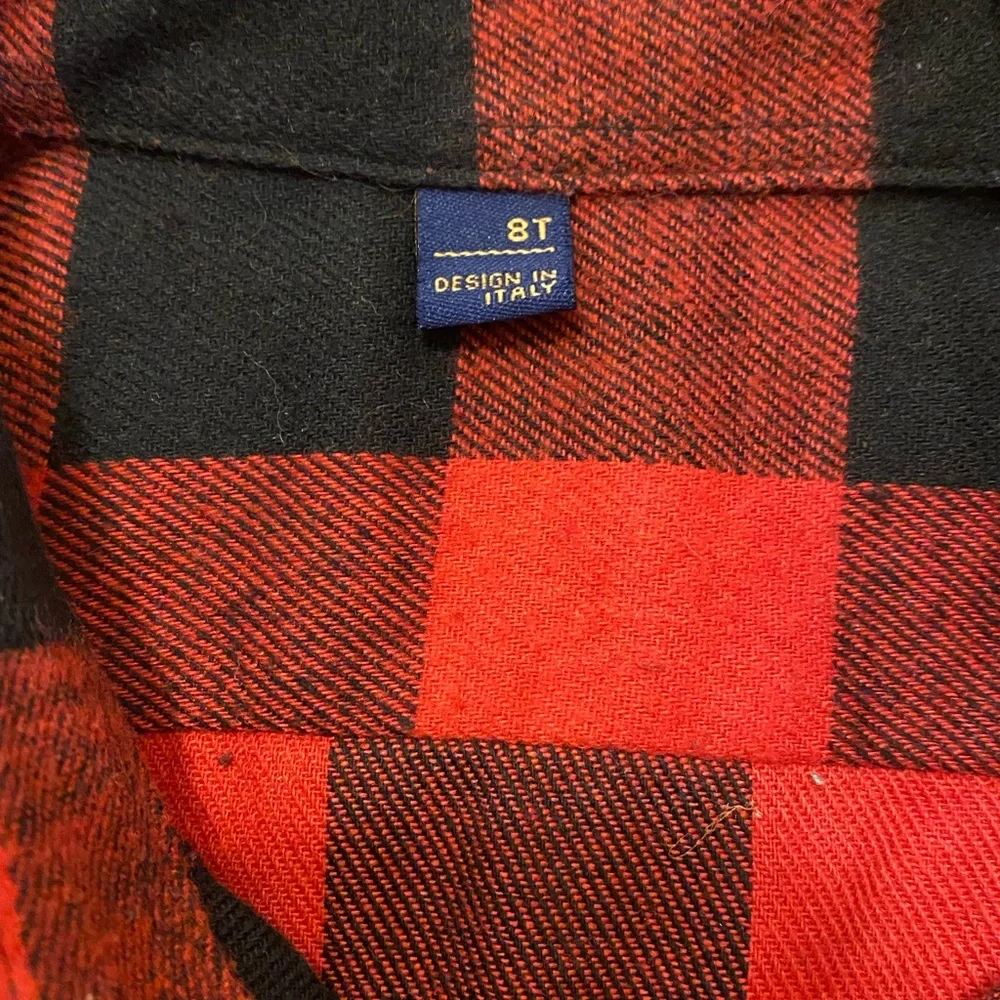 PLAID Long Sleeve button up shirt Red and black Boys size 8✨Like New✨ very nice - Picture 6 of 6